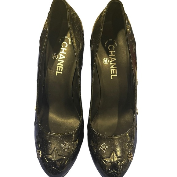 Chanel Black Glitter Star Embossed Patent Leather CC Embellished Platform Pumps - Picture 3 of 16